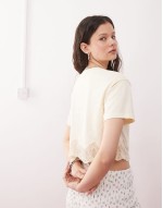 lace hem short sve t-shirt in buttermilk