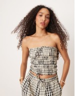 co-ord in check design