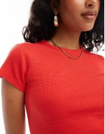 waffle baby tee in red