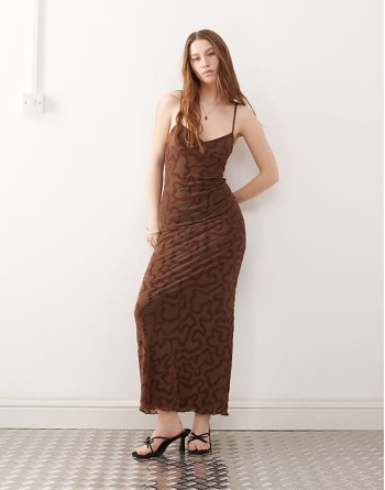 kalana swirl flock maxi cami dress in brown