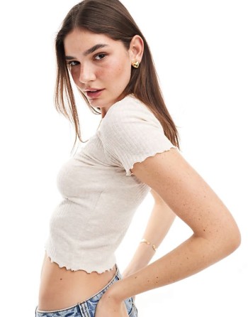 cropped lettuce edge t-shirt in stone